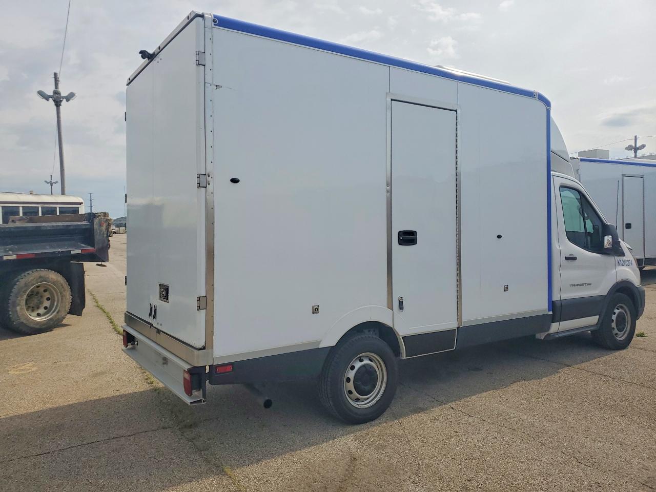 2022 FORD TRANSIT