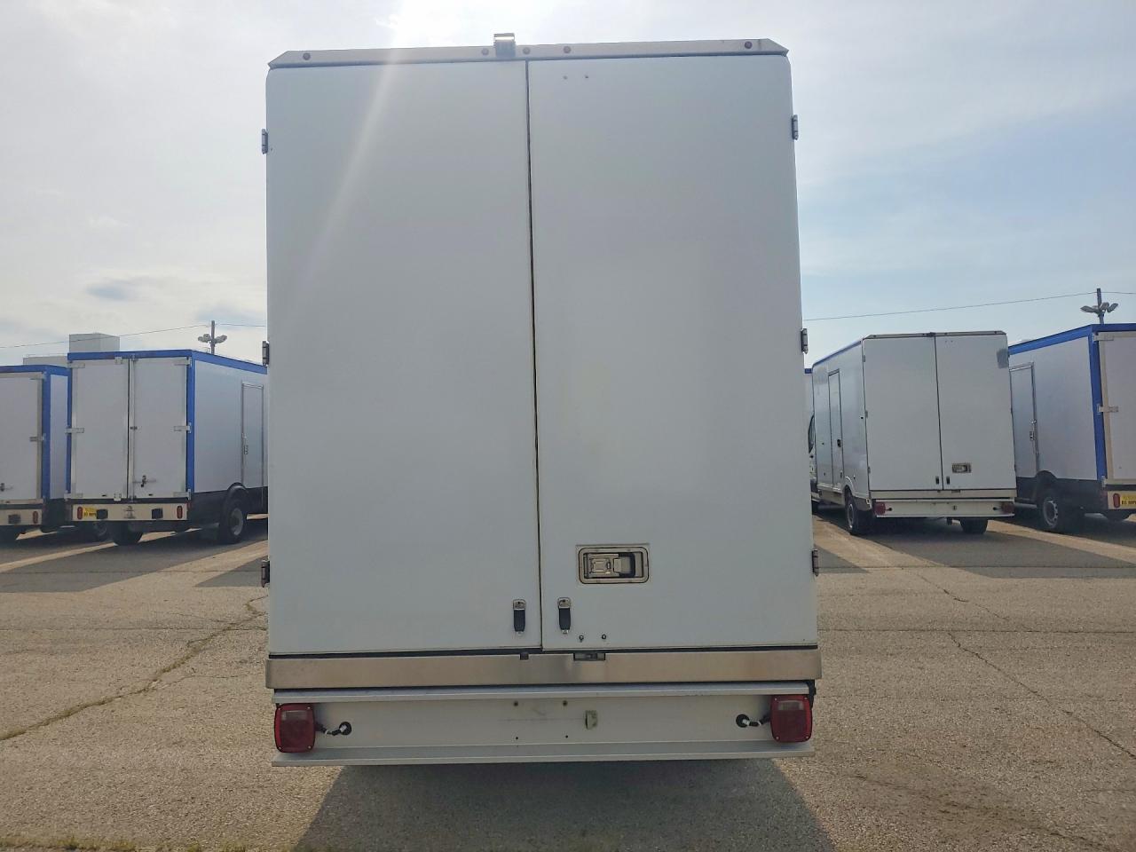2022 FORD TRANSIT
