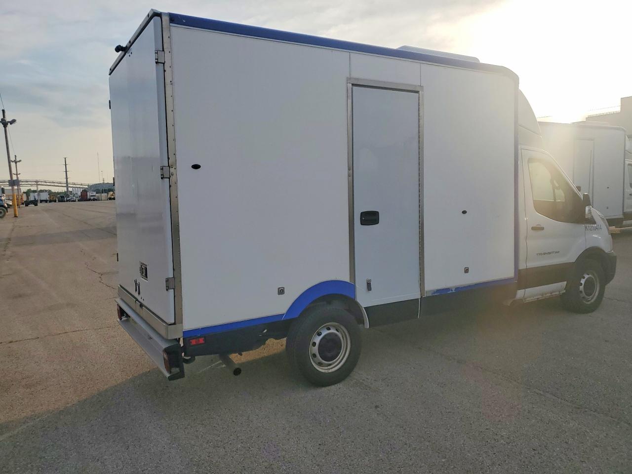 2022 FORD TRANSIT