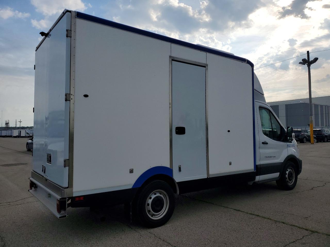 2022 FORD TRANSIT