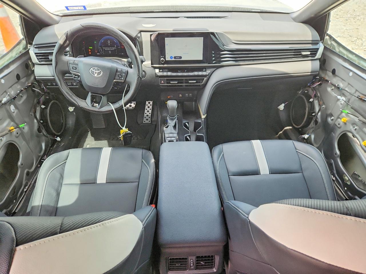2026 TOYOTA CAMRY
