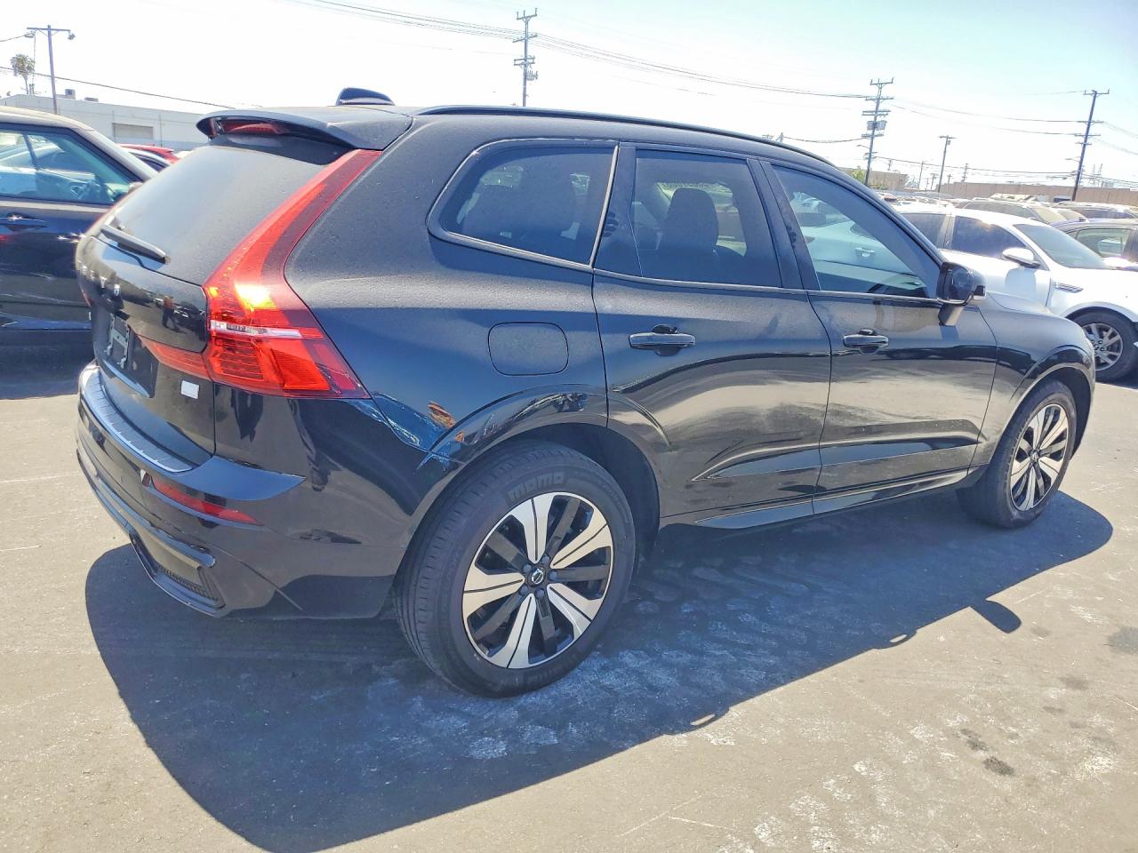 2024 VOLVO XC60
