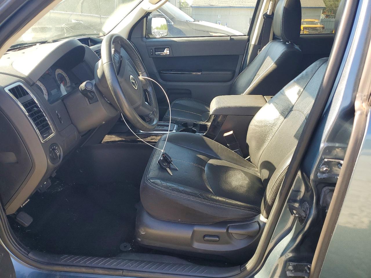 2011 MAZDA TRIBUTE