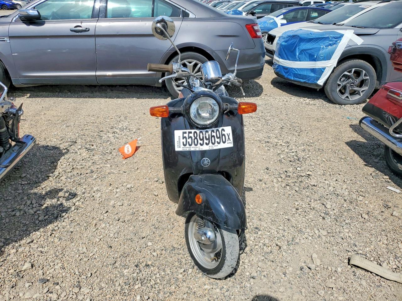 2004 YAMAHA SCOOTER