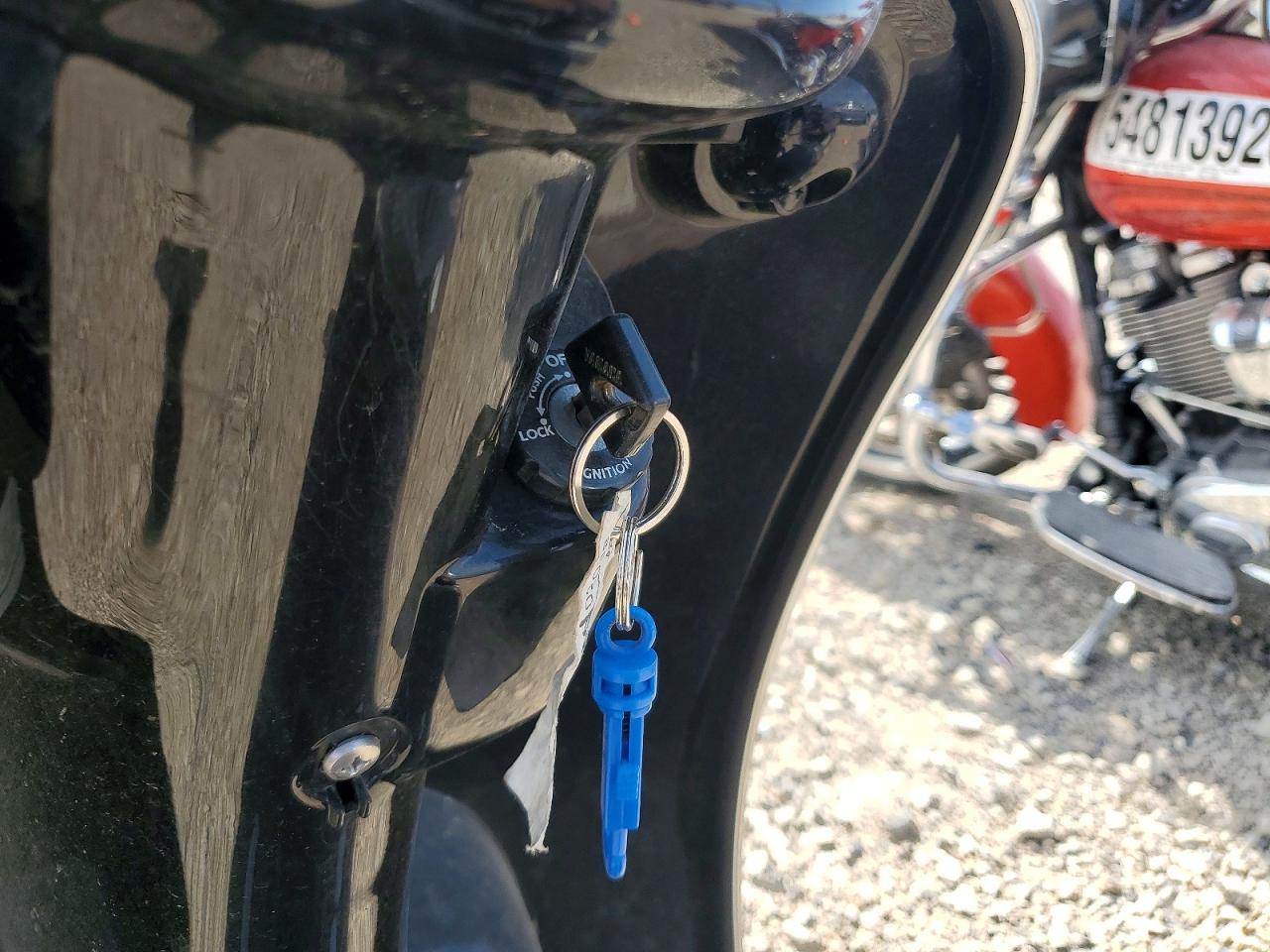 2004 YAMAHA SCOOTER