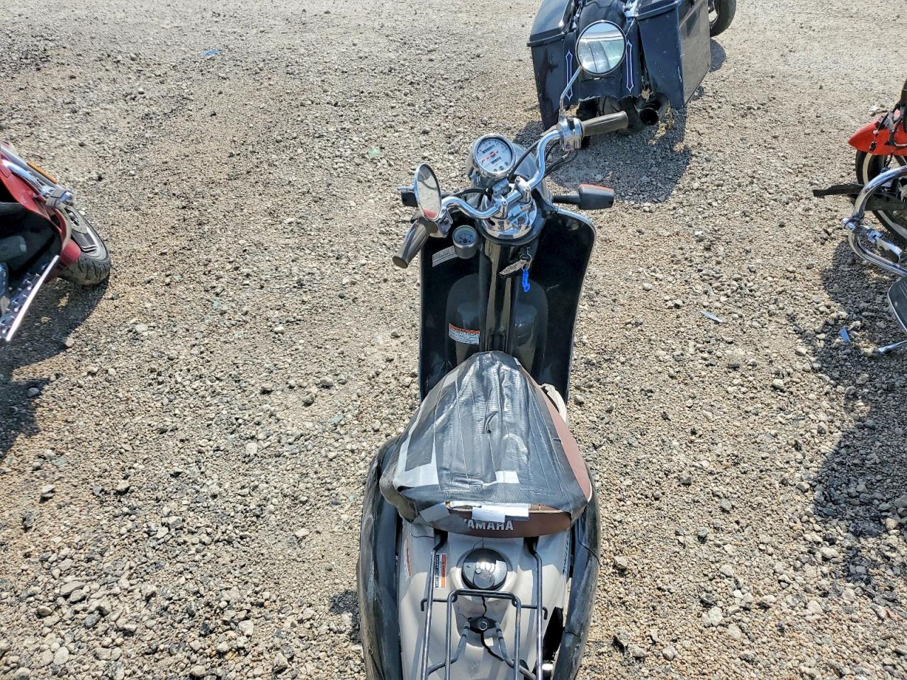 2004 YAMAHA SCOOTER