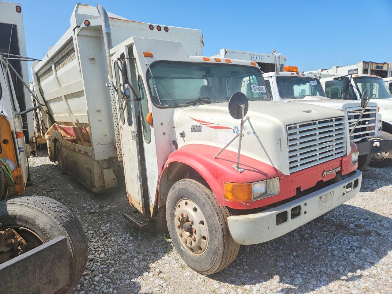 1995 INTERNATIONAL 4000 SERIE