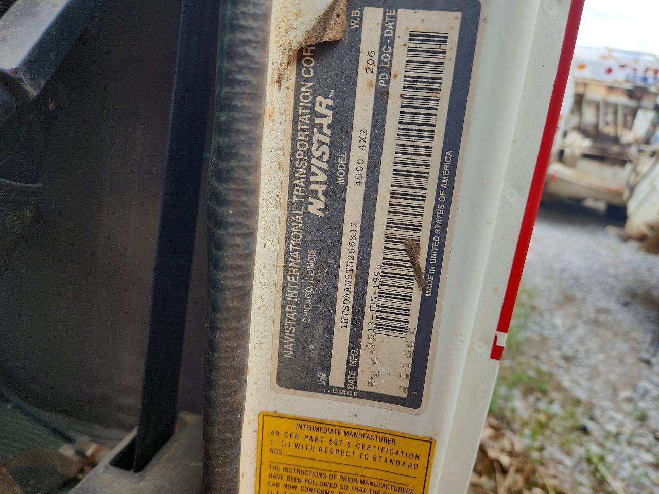 1996 INTERNATIONAL 4000 SERIE