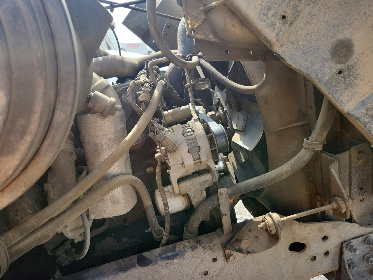 1998 INTERNATIONAL 4000 SERIE