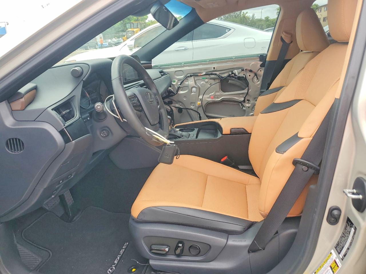 2025 LEXUS ES350
