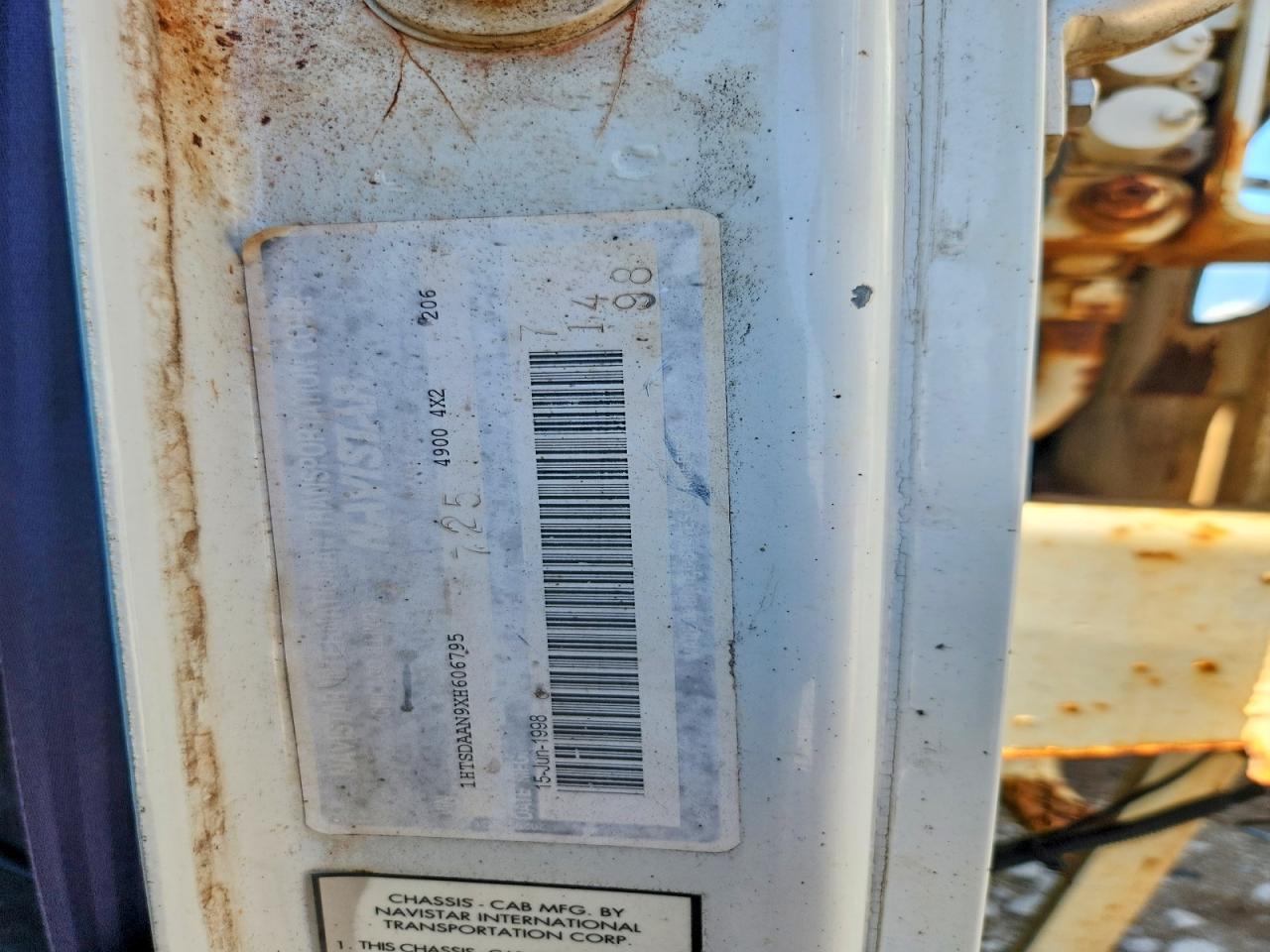 1999 INTERNATIONAL 4000 SERIE