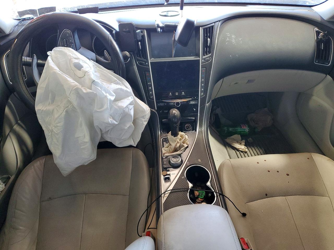 2015 INFINITI Q50