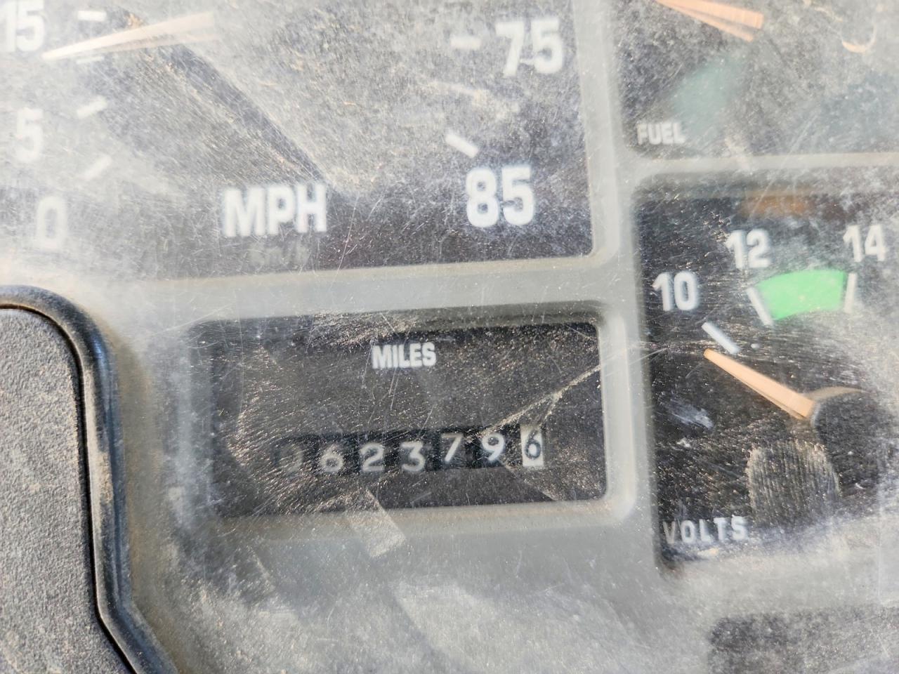1998 INTERNATIONAL 4000 SERIE