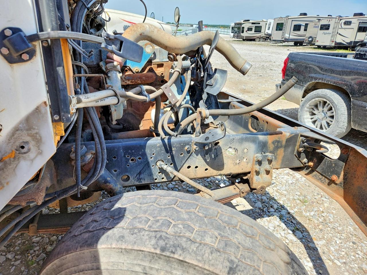 1998 INTERNATIONAL 4000 SERIE