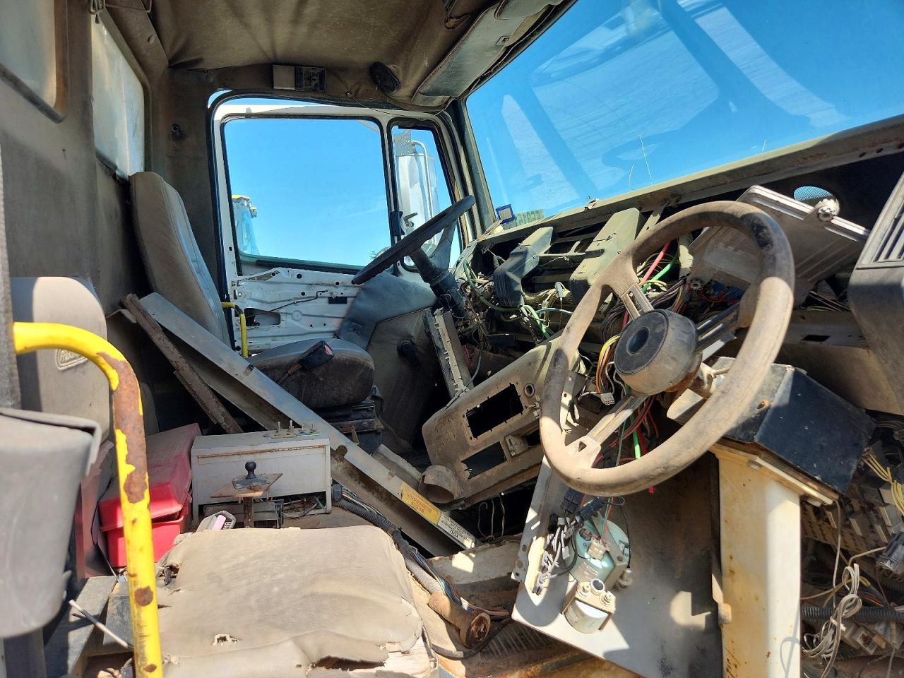 2004 FREIGHTLINER ALL OTHER