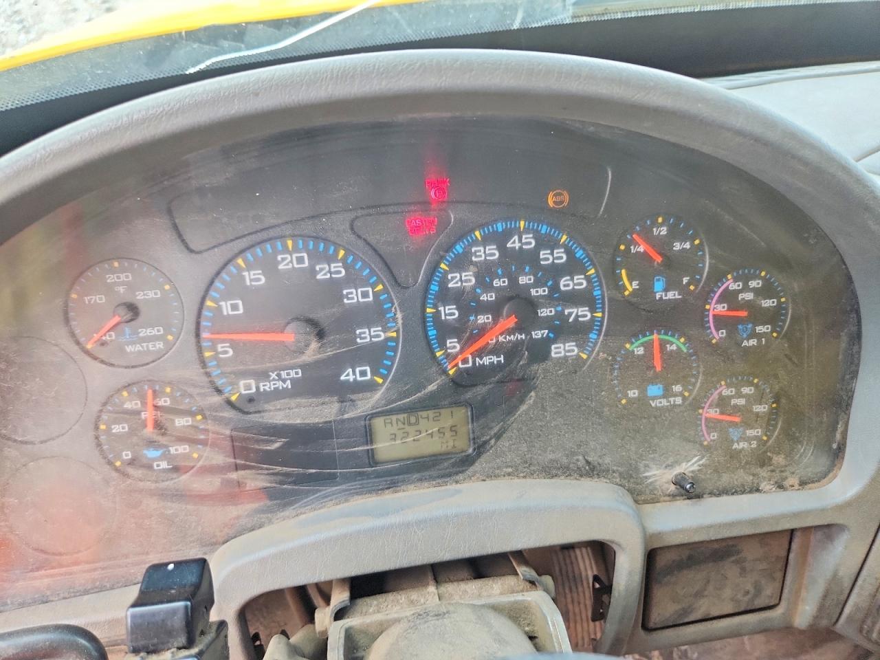 2005 INTERNATIONAL 4000 SERIE
