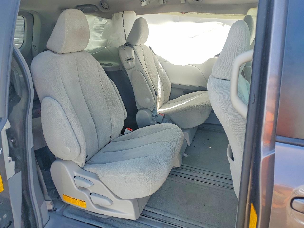 2014 TOYOTA SIENNA