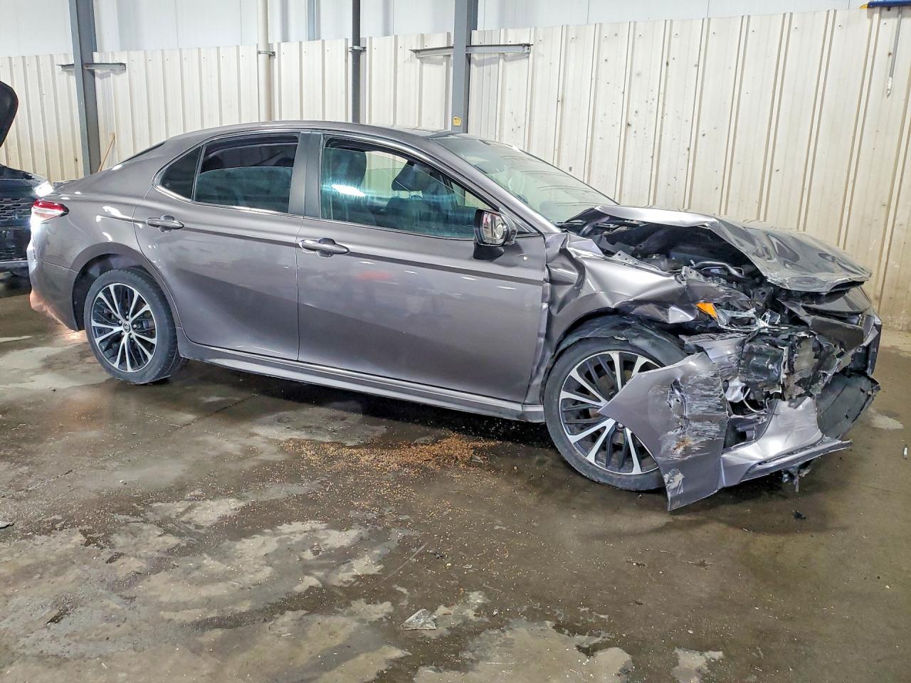 2020 TOYOTA CAMRY