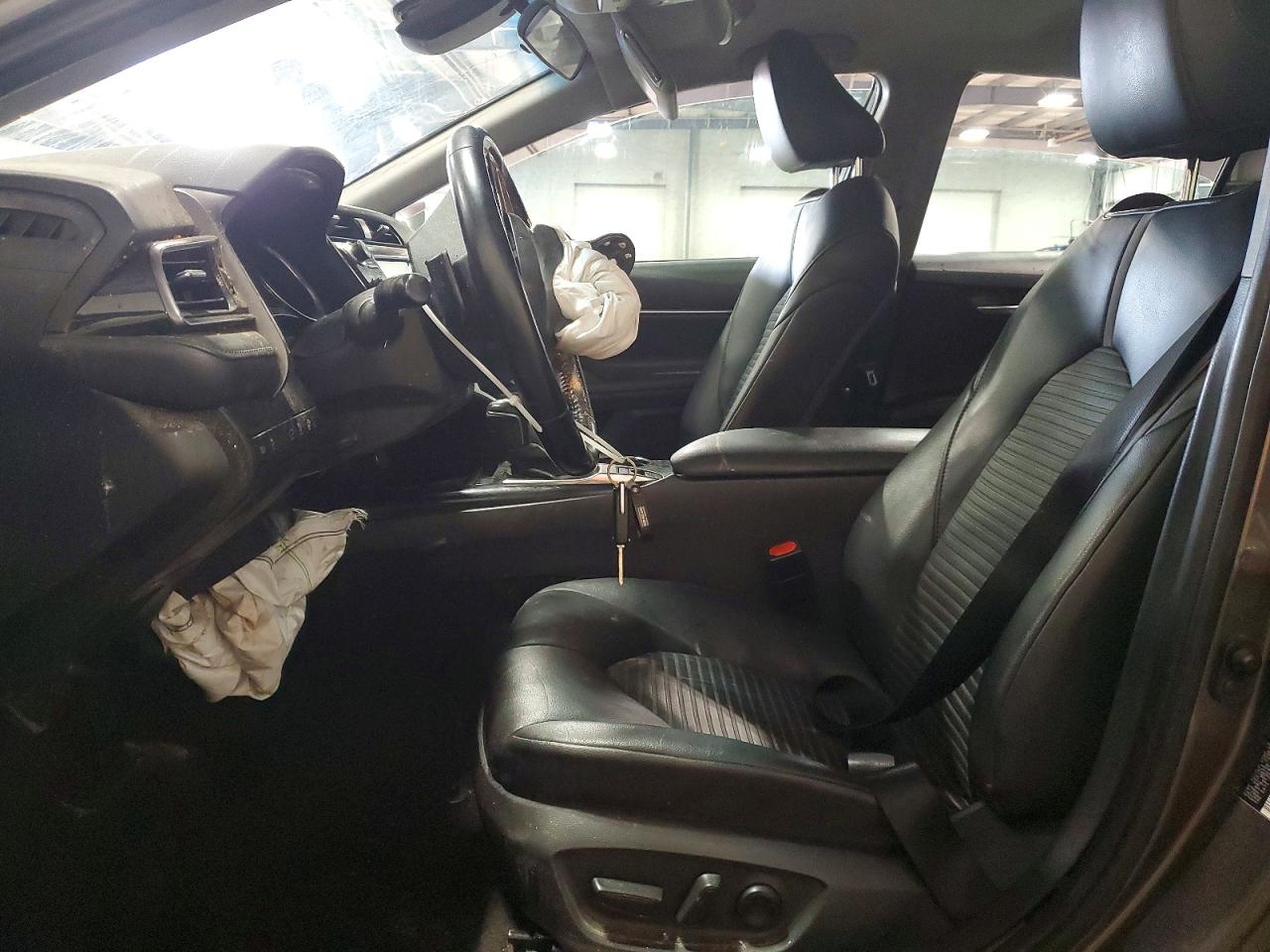 2020 TOYOTA CAMRY
