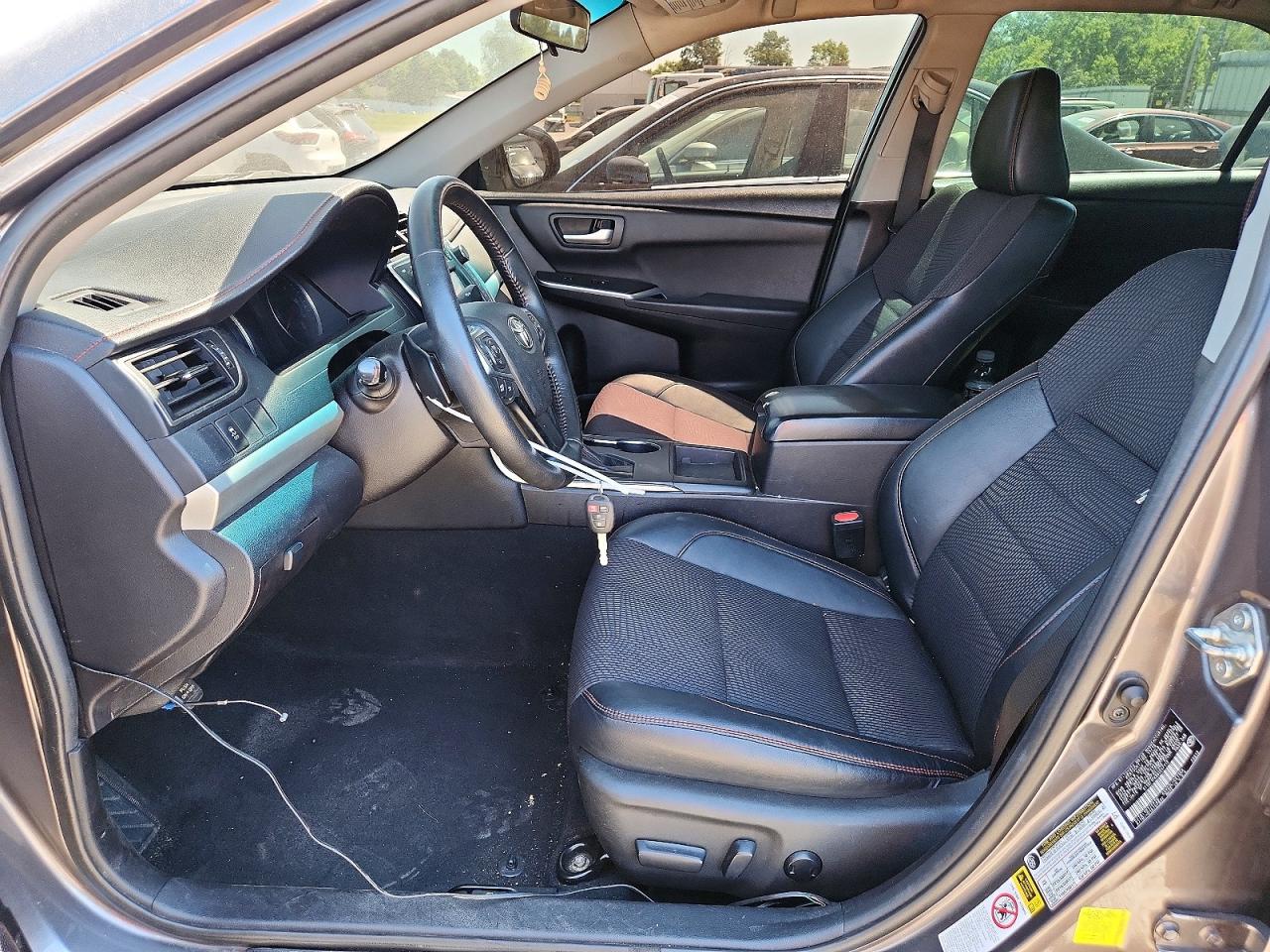 2016 TOYOTA CAMRY