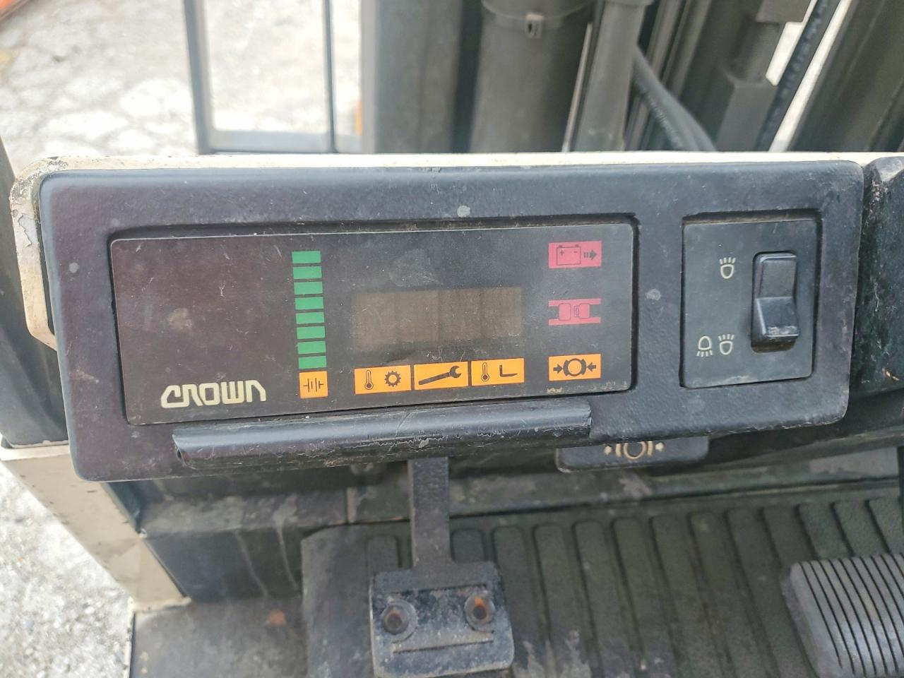 2014 CROWN FORKLIFT