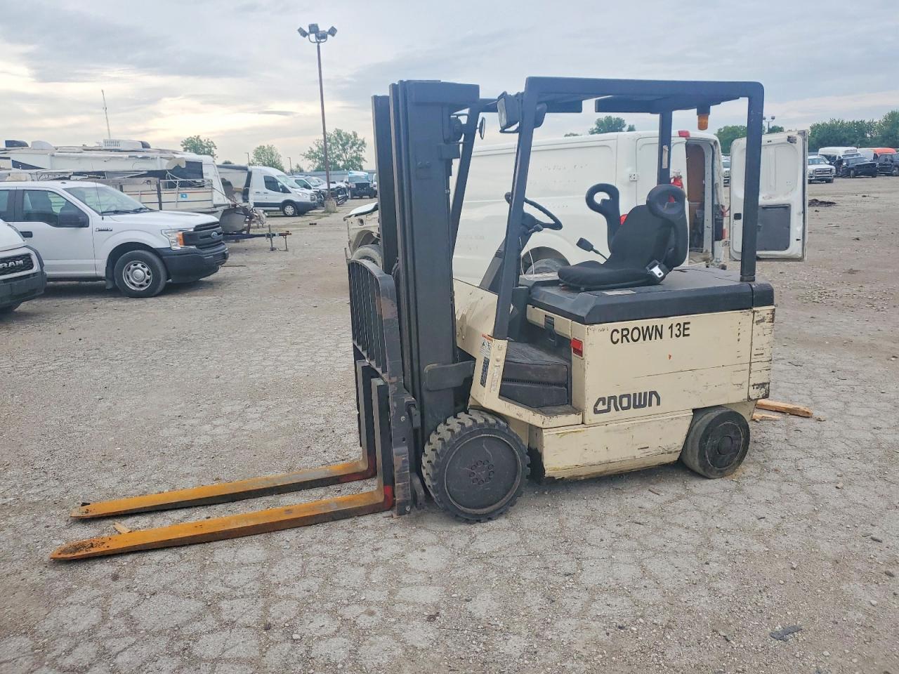 2014 CROWN FORKLIFT