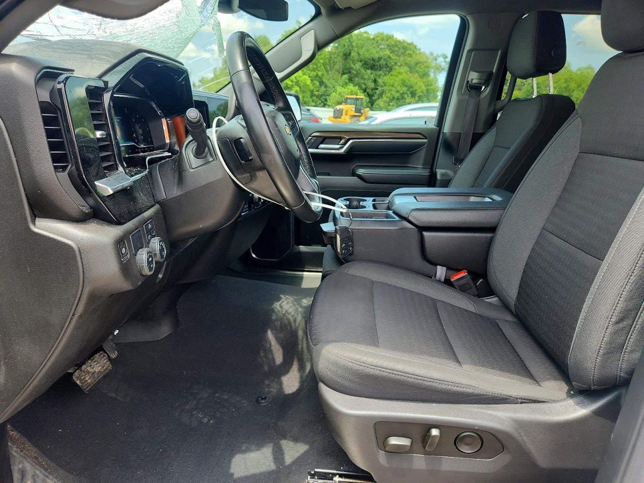 2025 CHEVROLET SILVERADO