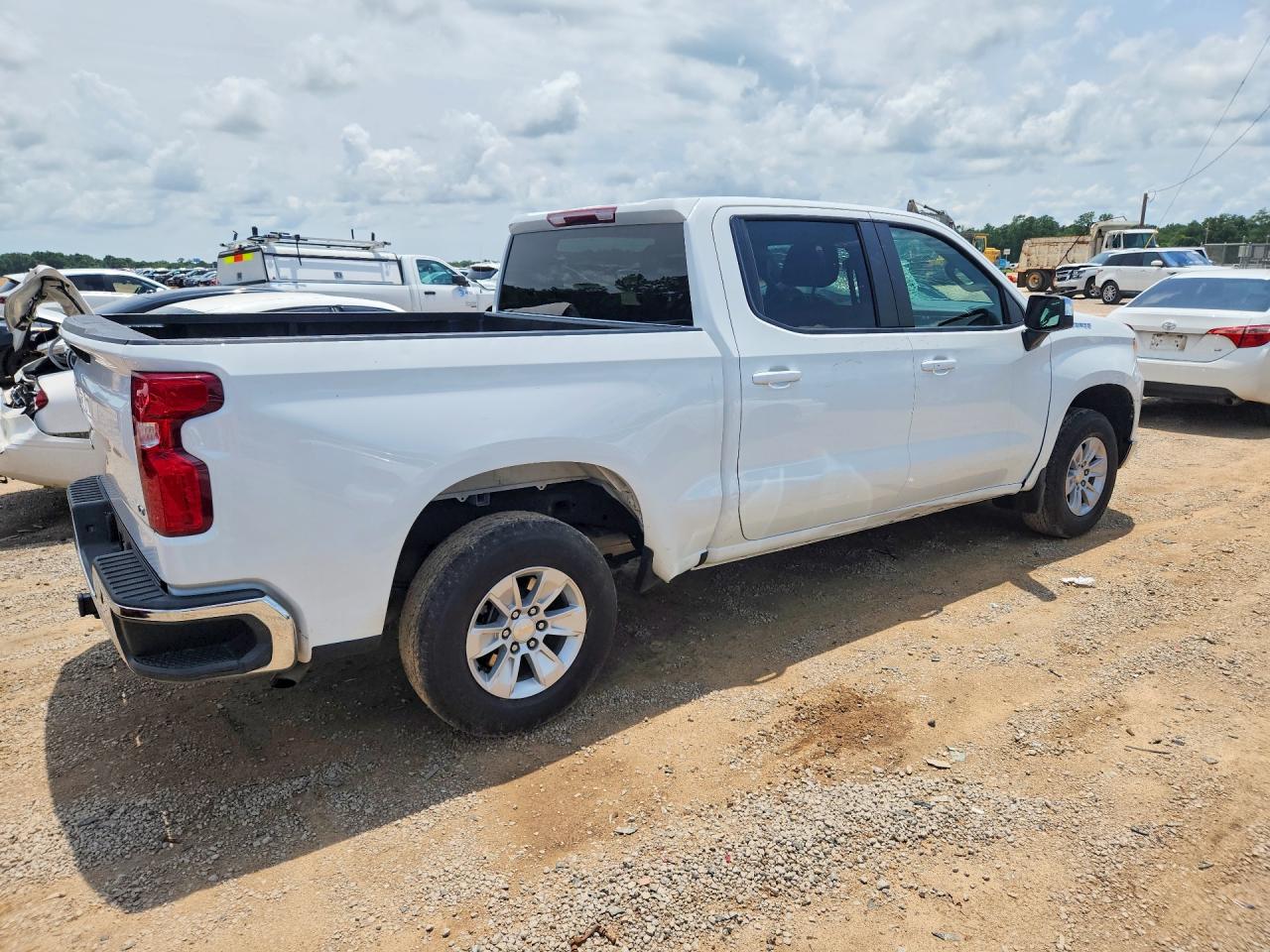 2025 CHEVROLET SILVERADO
