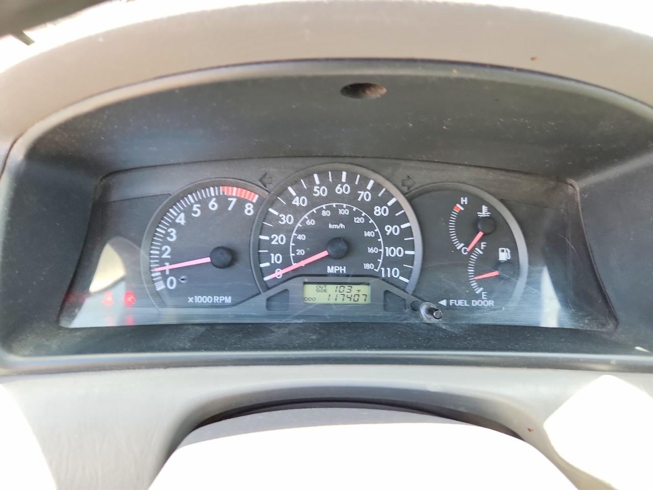 2004 TOYOTA COROLLA