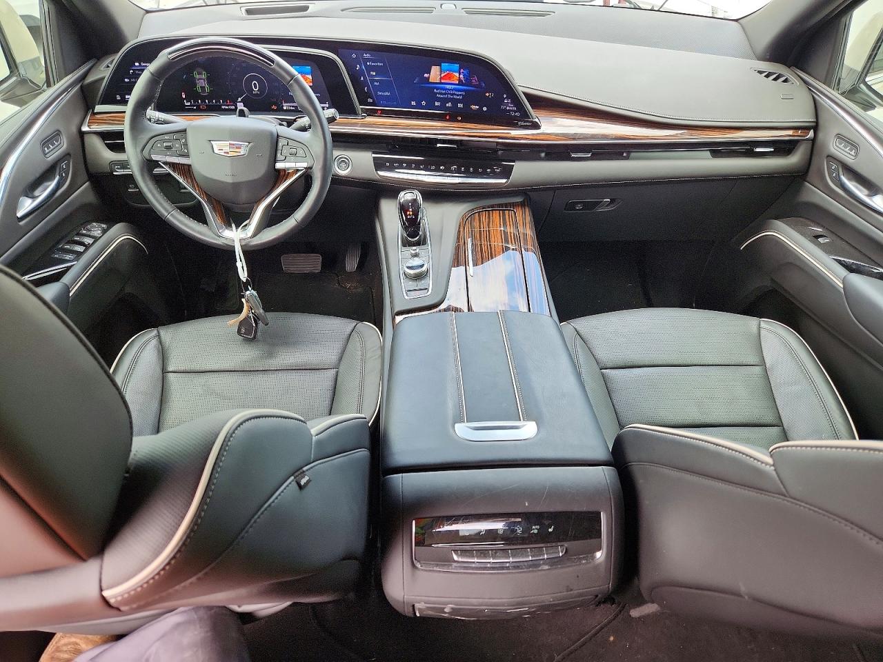 2024 CADILLAC ESCALADE