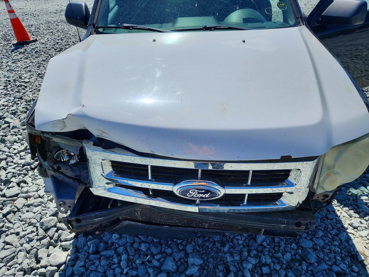 2011 FORD ESCAPE