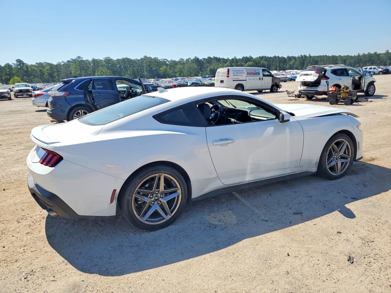 2024 FORD MUSTANG