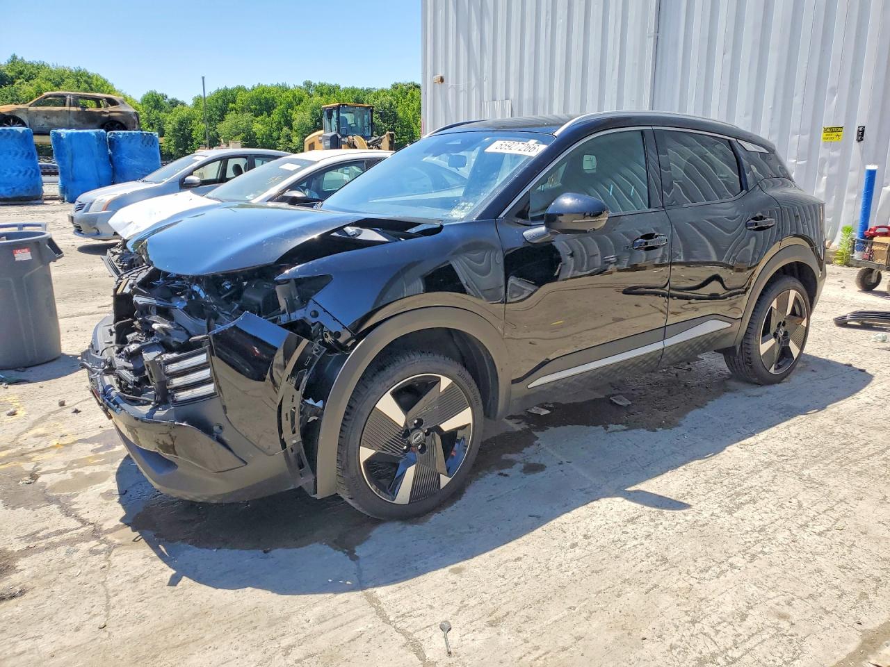 2025 NISSAN KICKS