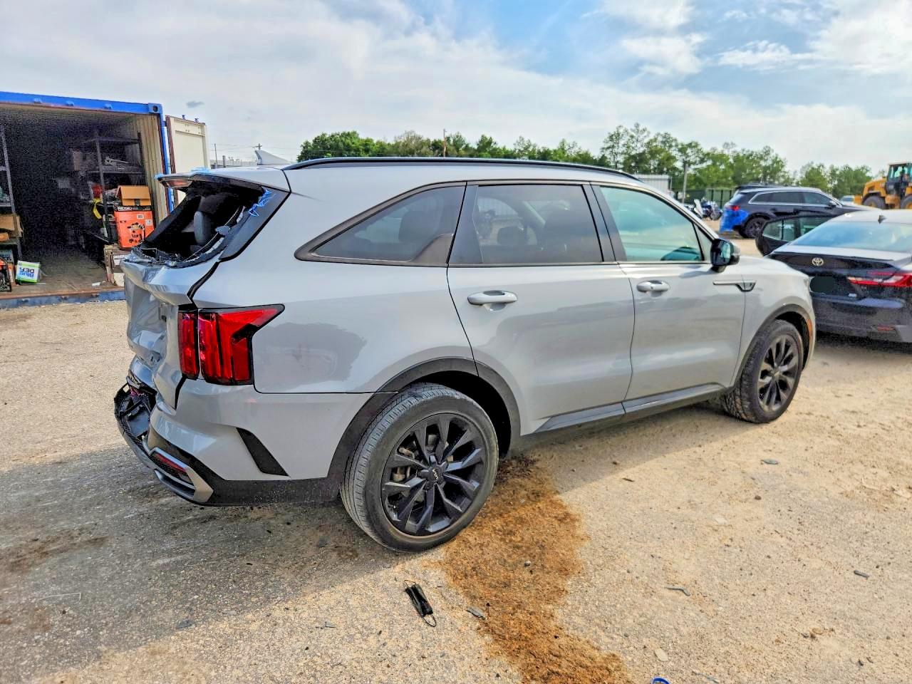 2023 KIA SORENTO
