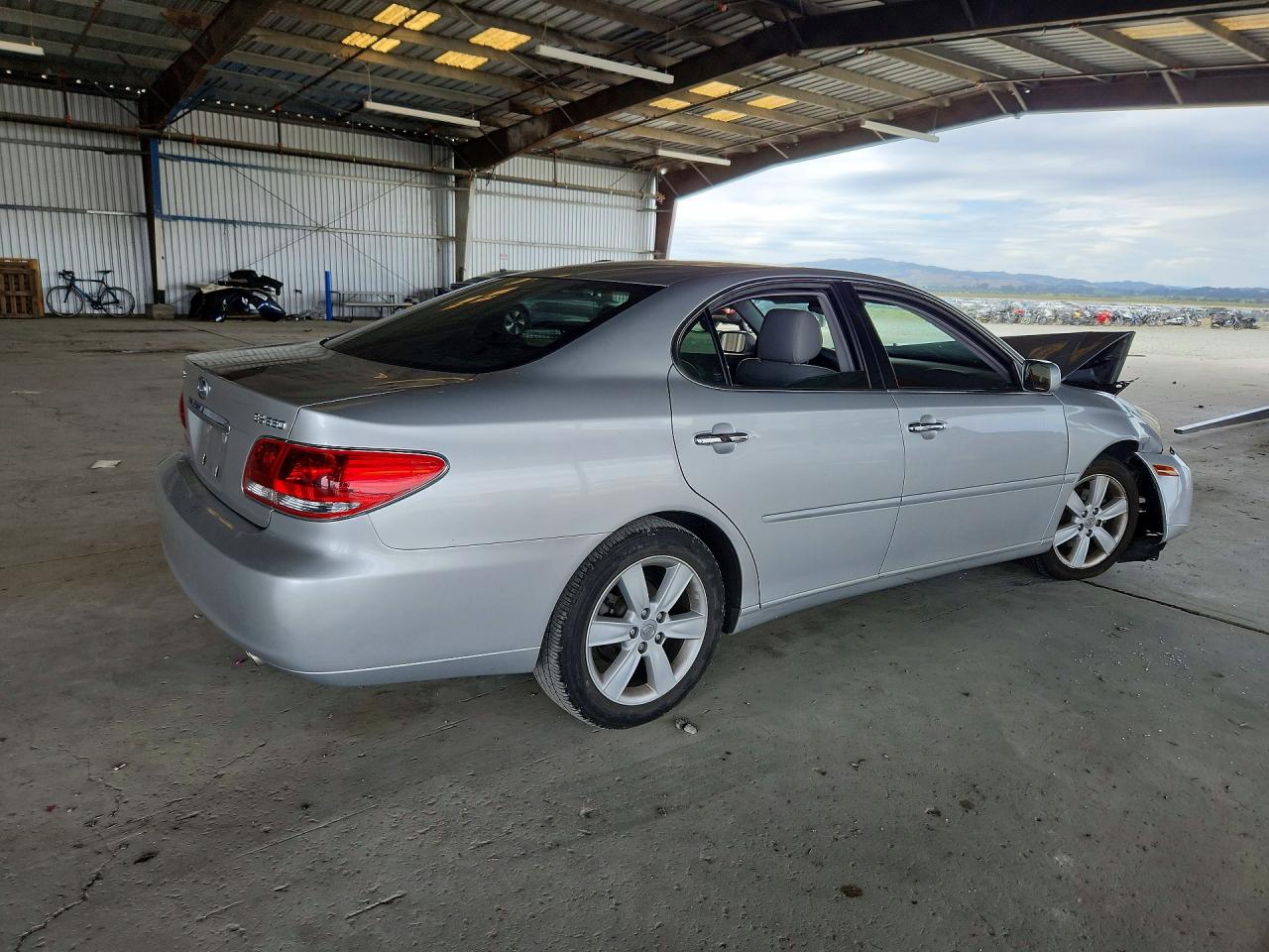 2005 LEXUS ES330