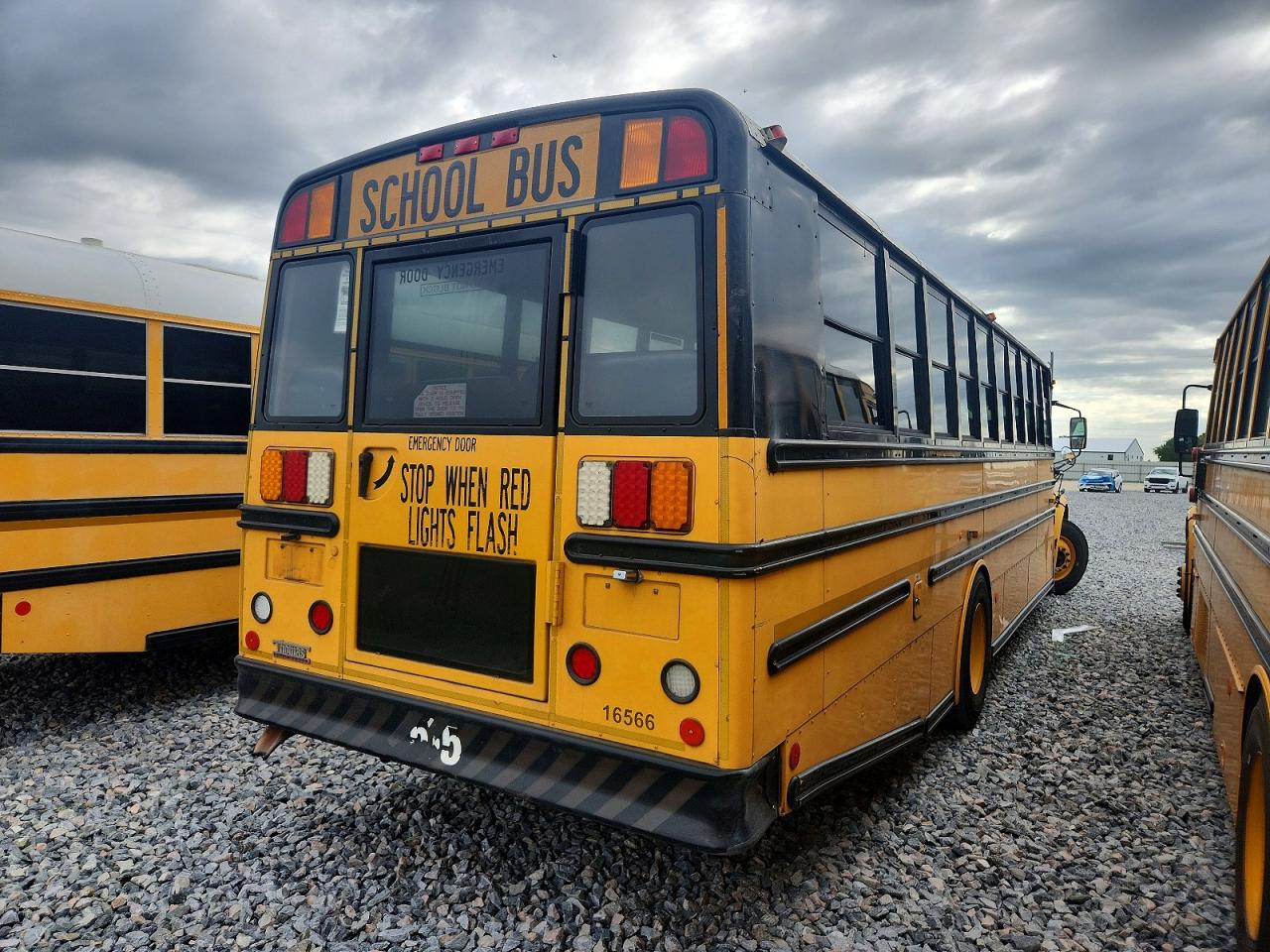 2009 THOMAS SAF-T-LINE
