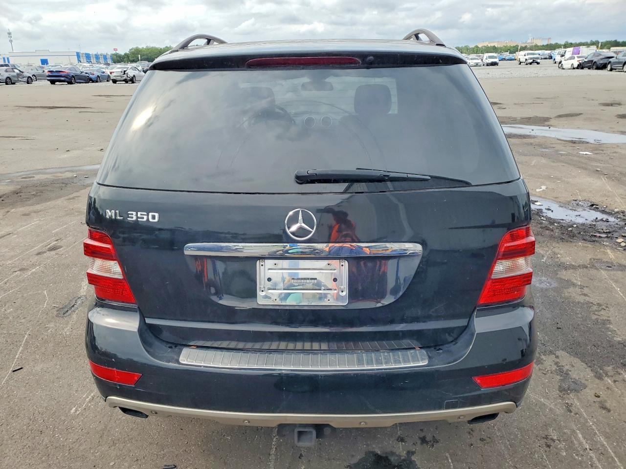 2011 MERCEDES-BENZ M-CLASS