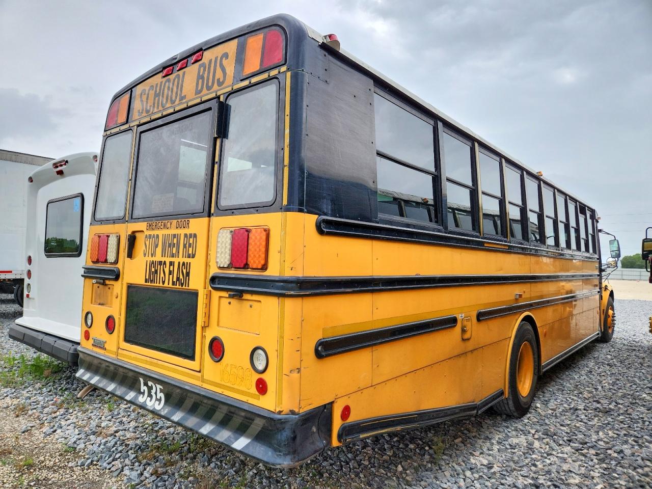 2009 THOMAS SAF-T-LINE
