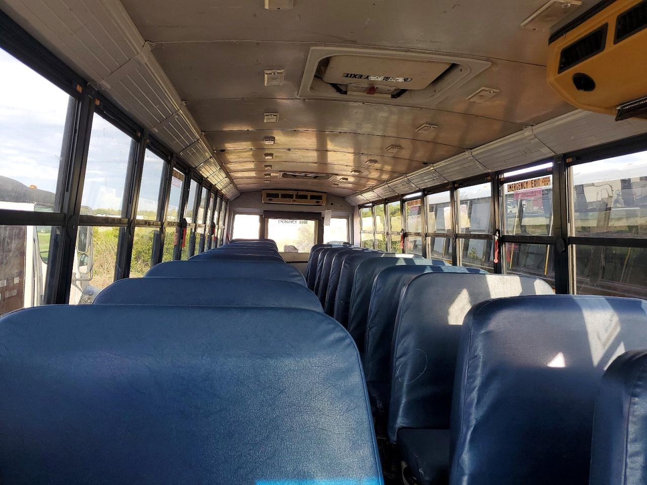 2009 THOMAS SAF-T-LINE