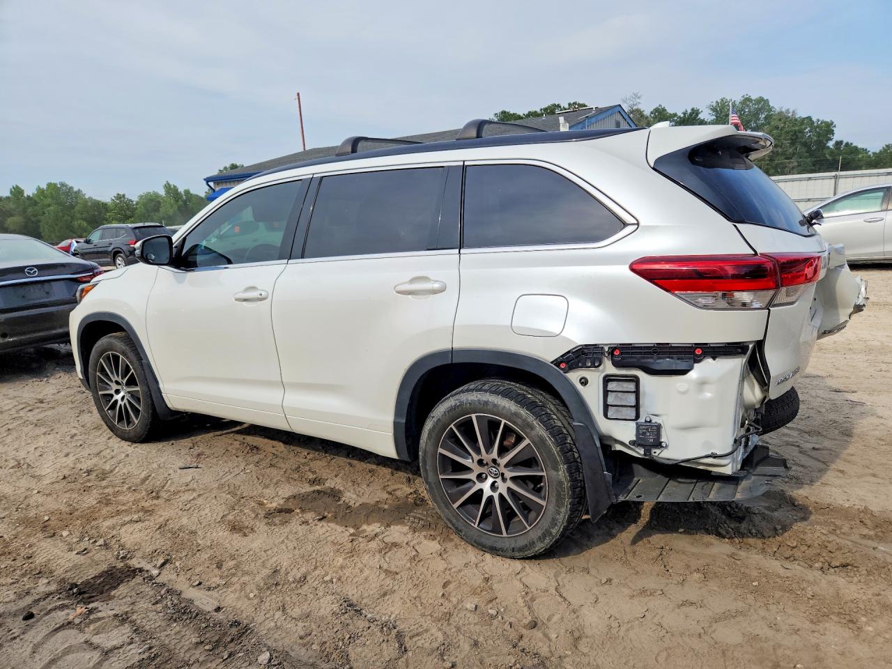 2017 TOYOTA HIGHLANDER