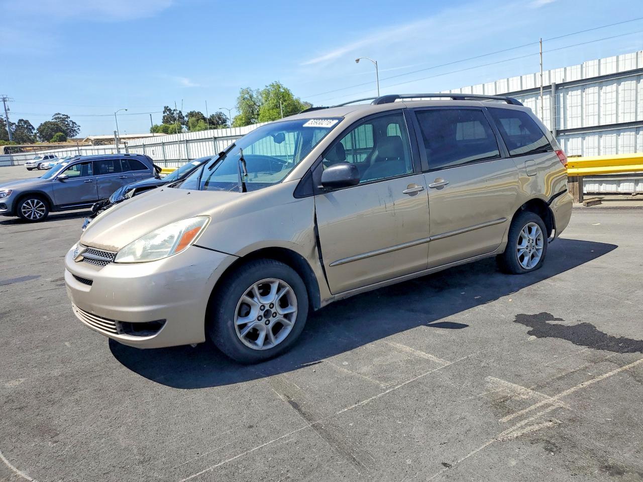 2004 TOYOTA SIENNA