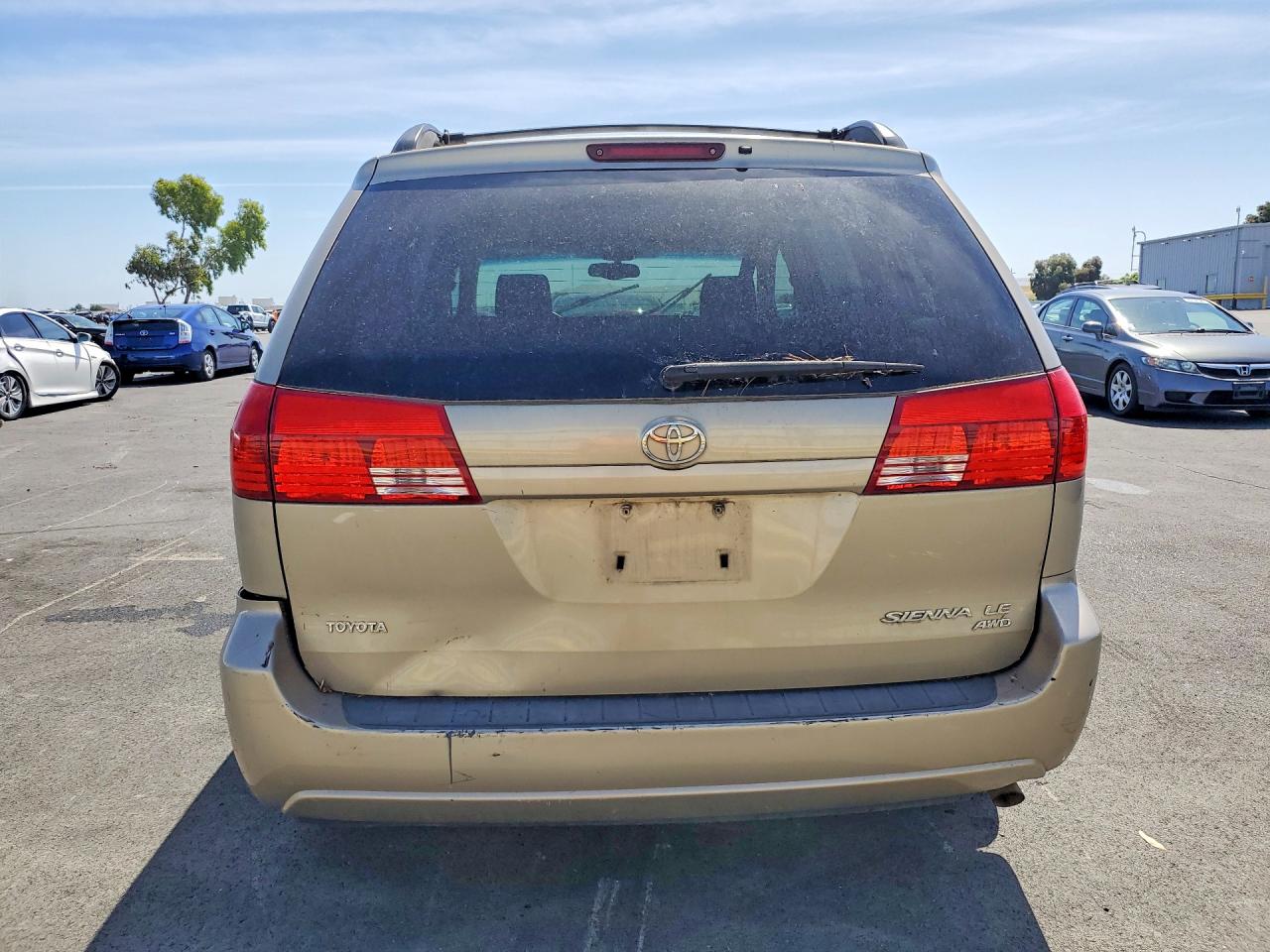 2004 TOYOTA SIENNA