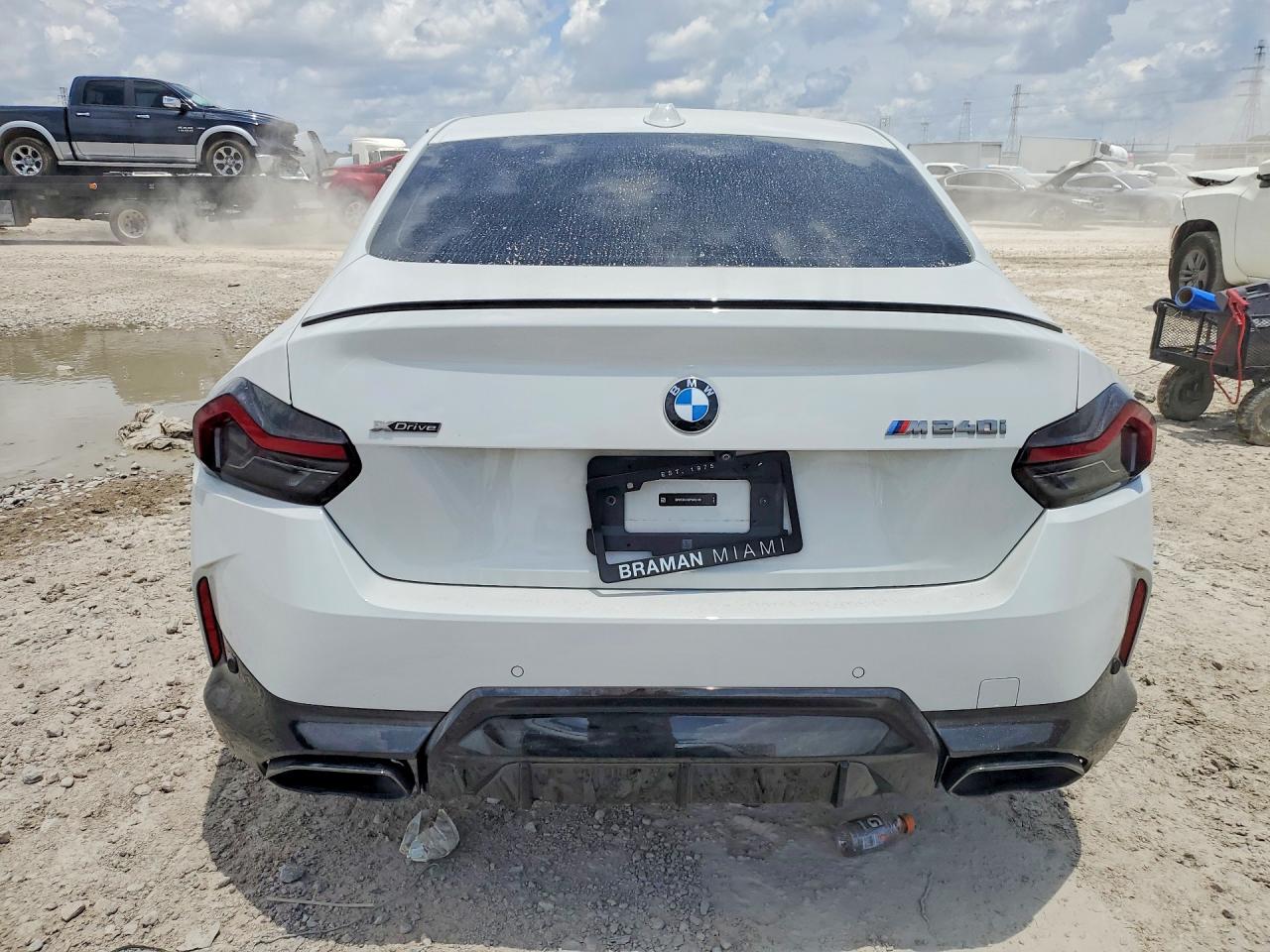 2023 BMW M2