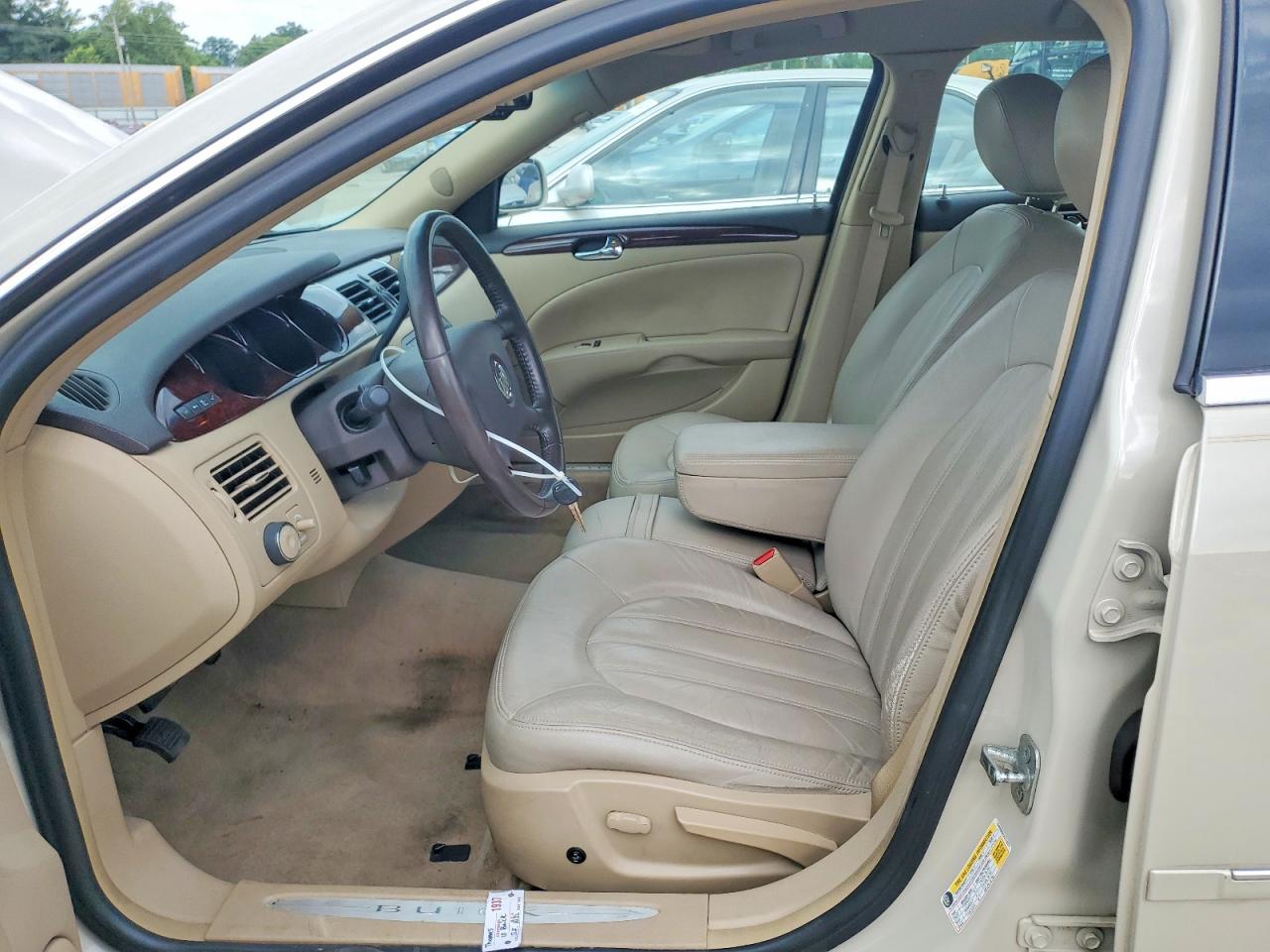 2010 BUICK LUCERNE