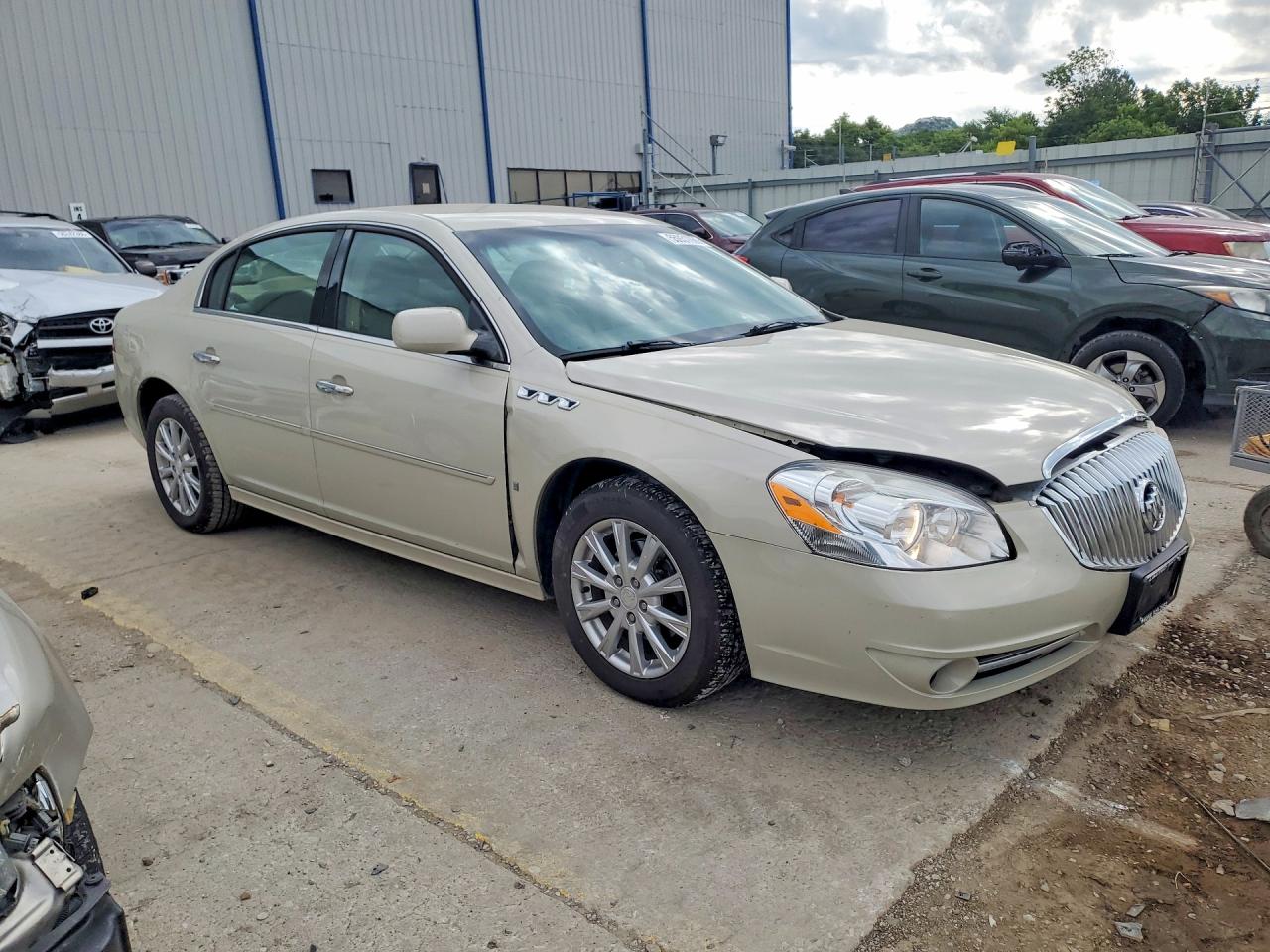 2010 BUICK LUCERNE