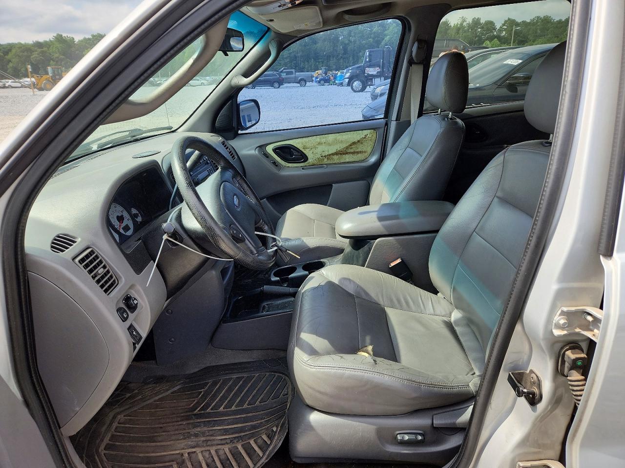 2002 FORD ESCAPE