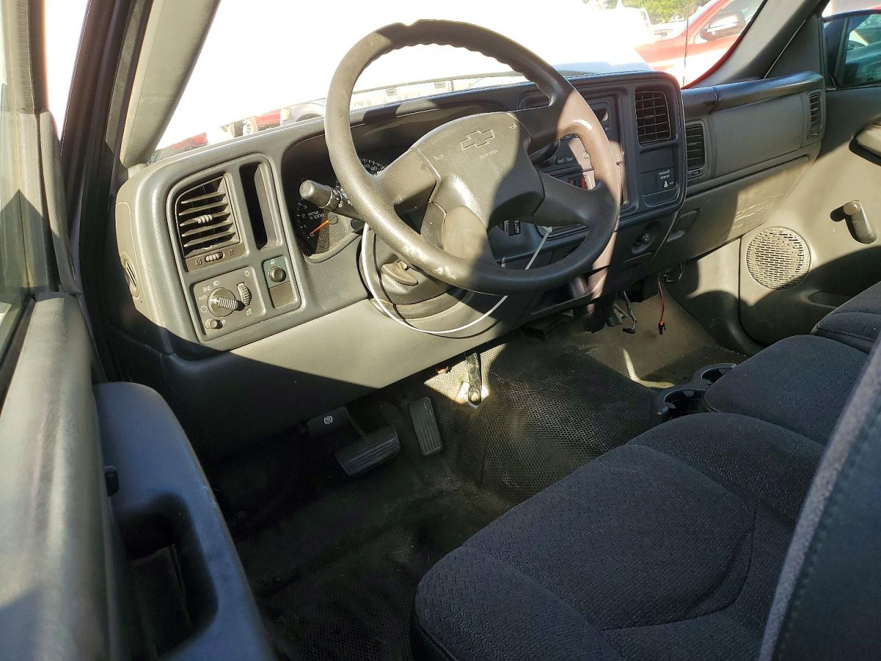 2004 CHEVROLET SILVERADO