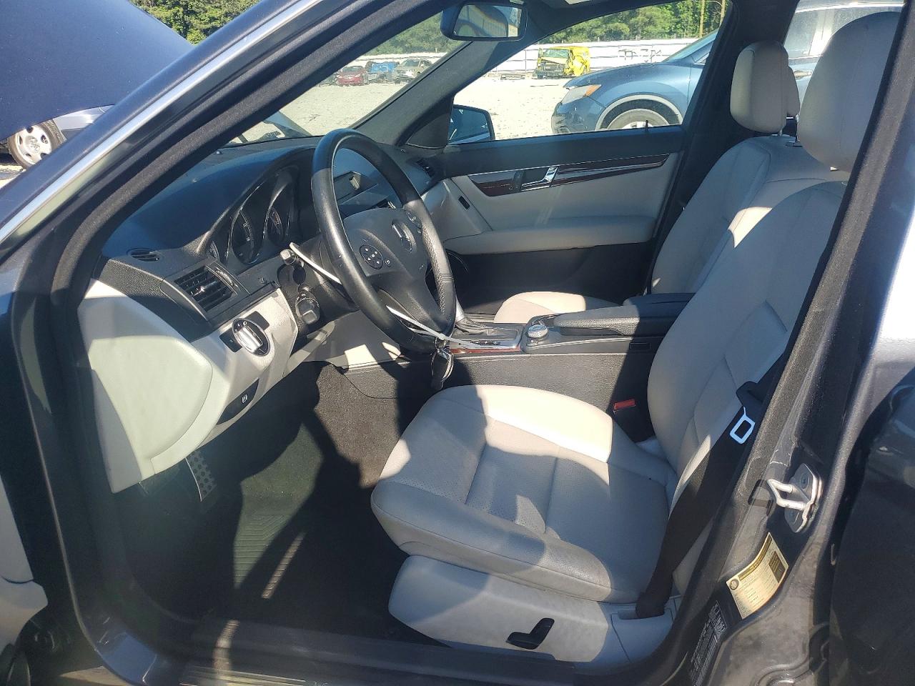 2011 MERCEDES-BENZ C-CLASS