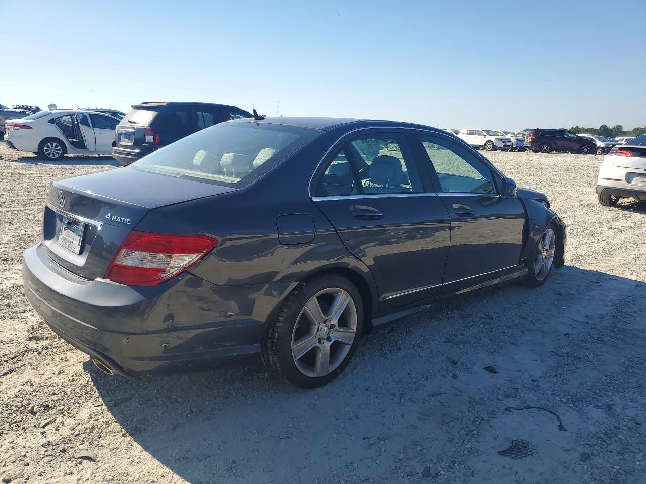 2011 MERCEDES-BENZ C-CLASS