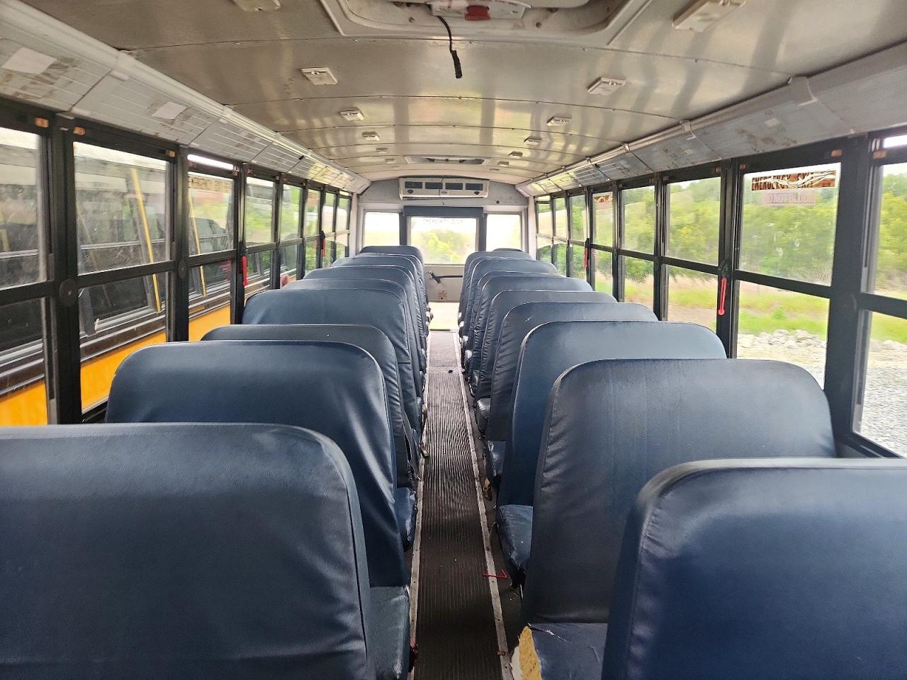 2009 THOMAS SAF-T-LINE